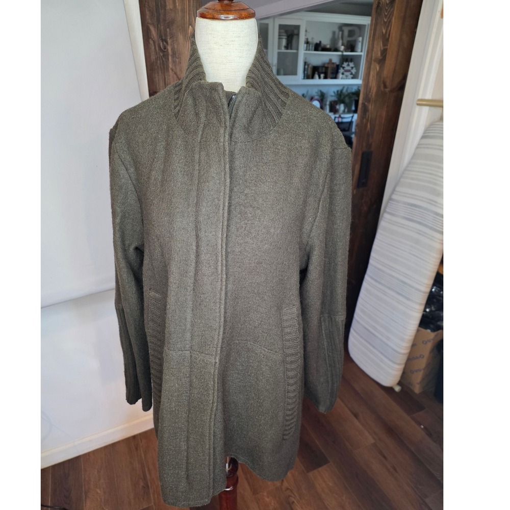 Stella Carakasi 100% Wool lightweight jacket Med Army Green Zip pockets